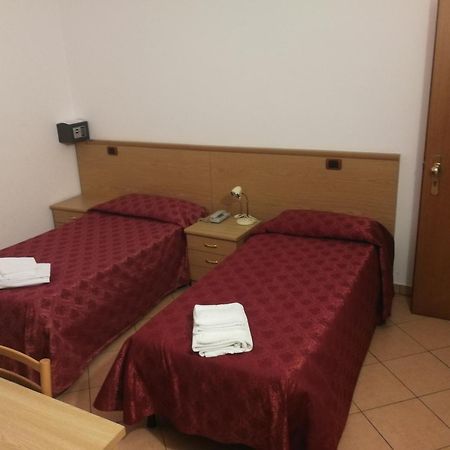 Albergo Della Stazione Cairo Montenotte Oda fotoğraf