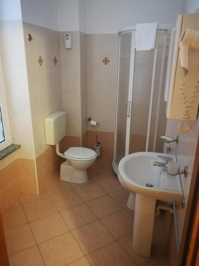 Albergo Della Stazione Cairo Montenotte Oda fotoğraf