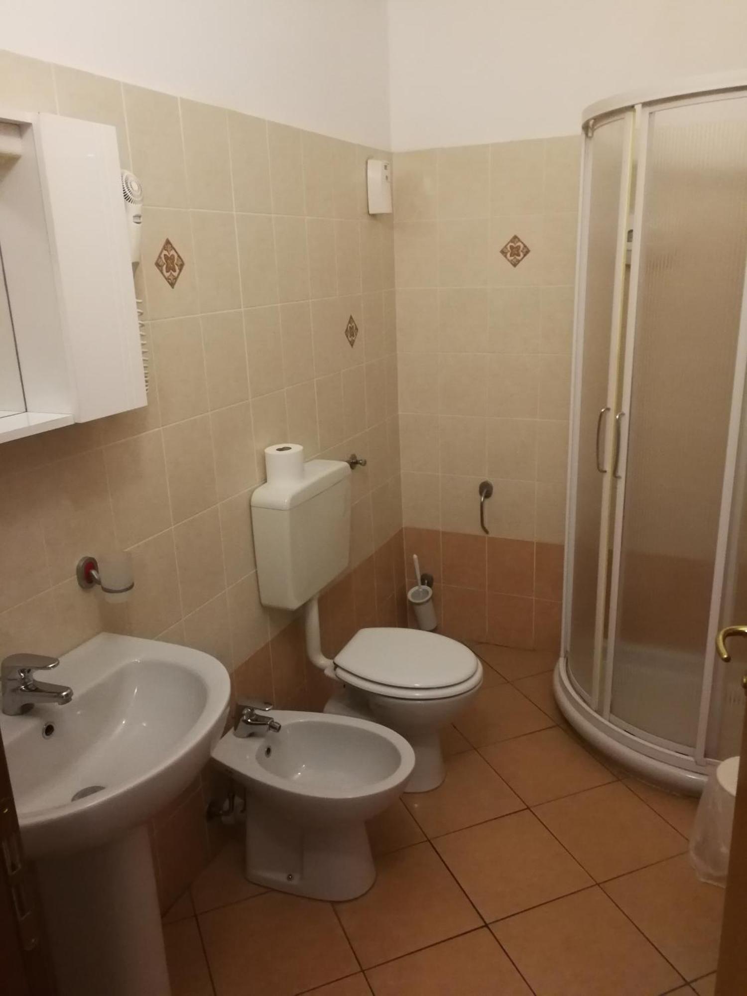 Albergo Della Stazione Cairo Montenotte Oda fotoğraf